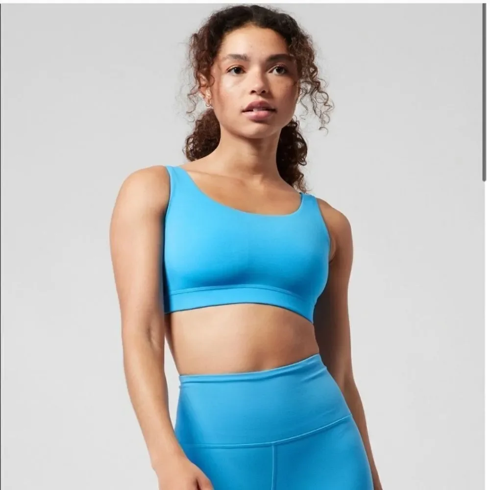 NWOT Athleta Exhale Bra D-DD comes with free gift